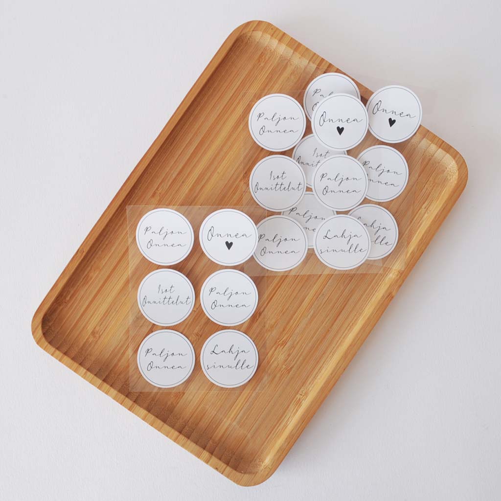 PYÖREÄT ONNITTELUTARRAT 18KPL