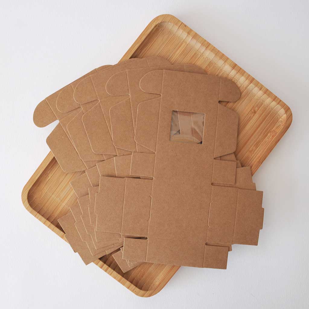 KARTONKIRASIA IKKUNALLA 5KPL - EKORUSKEA