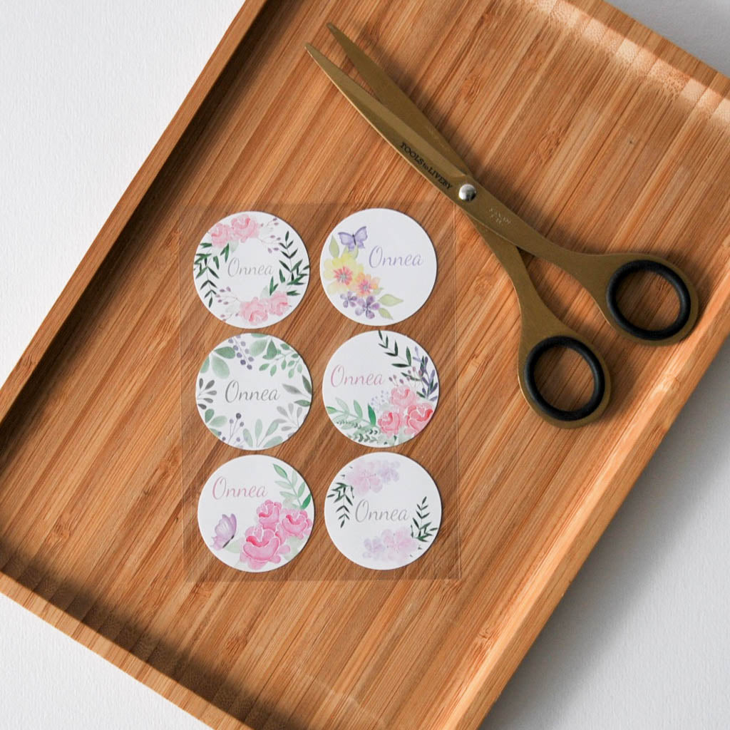 PYÖREÄT ONNITTELUTARRAT 18KPL