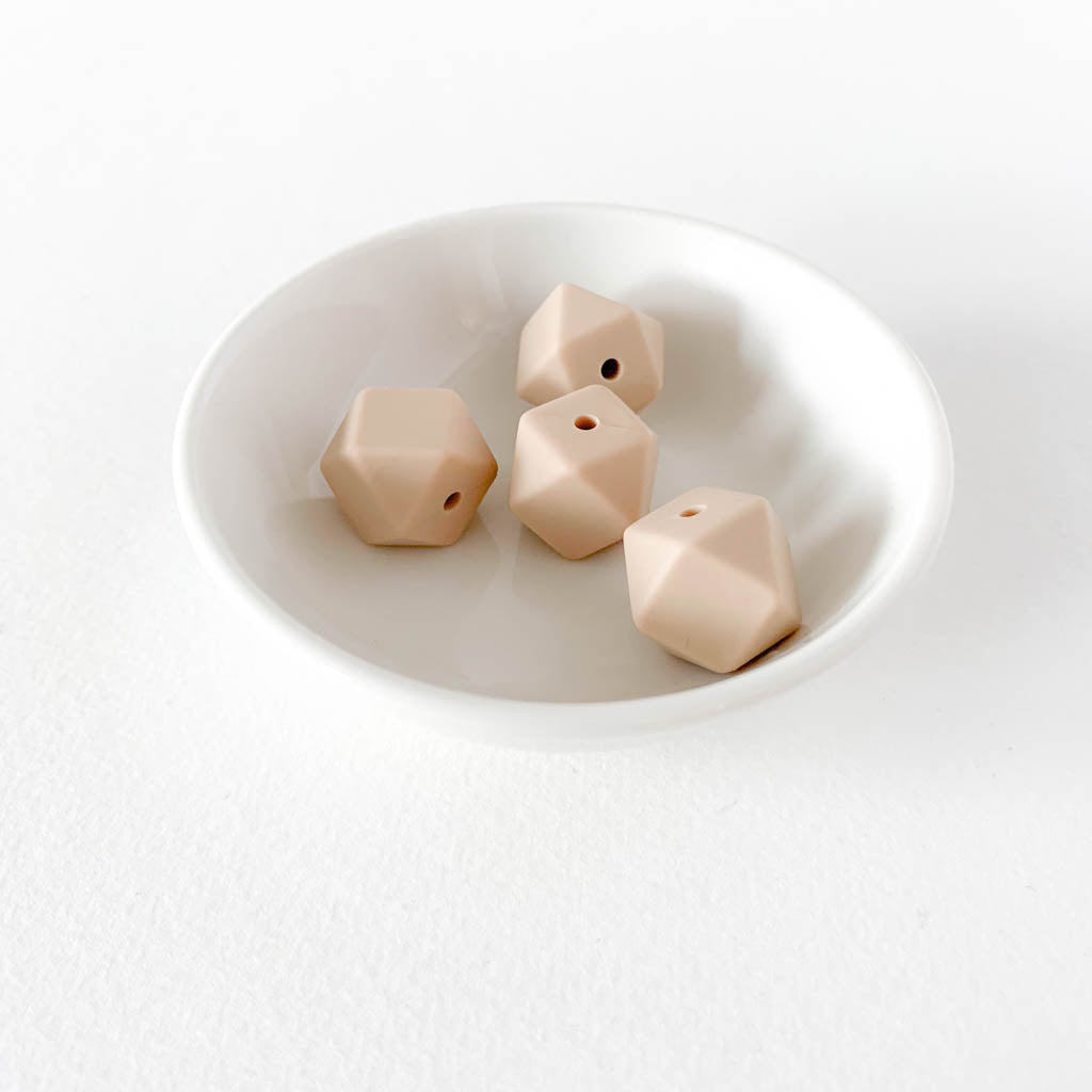 SILIKONIHELMET 4KPL | ERI MUOTOISIA