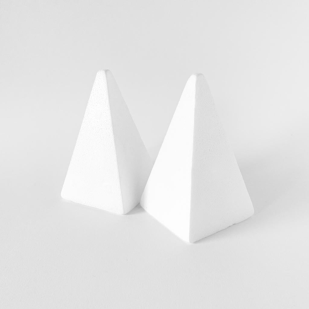 STYROKSIPYRAMIDI 15CM 2KPL - POISTUVA TUOTE