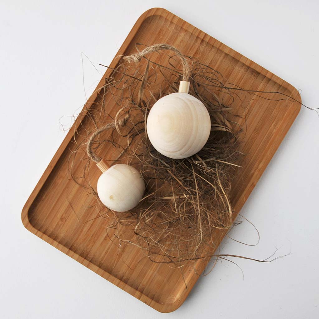 RIPUSTETTAVA JOULUKORISTEPALLO PUINEN