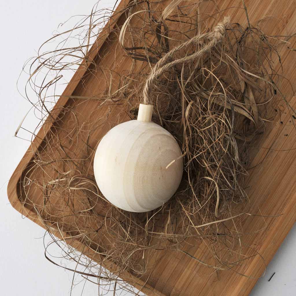 RIPUSTETTAVA JOULUKORISTEPALLO PUINEN