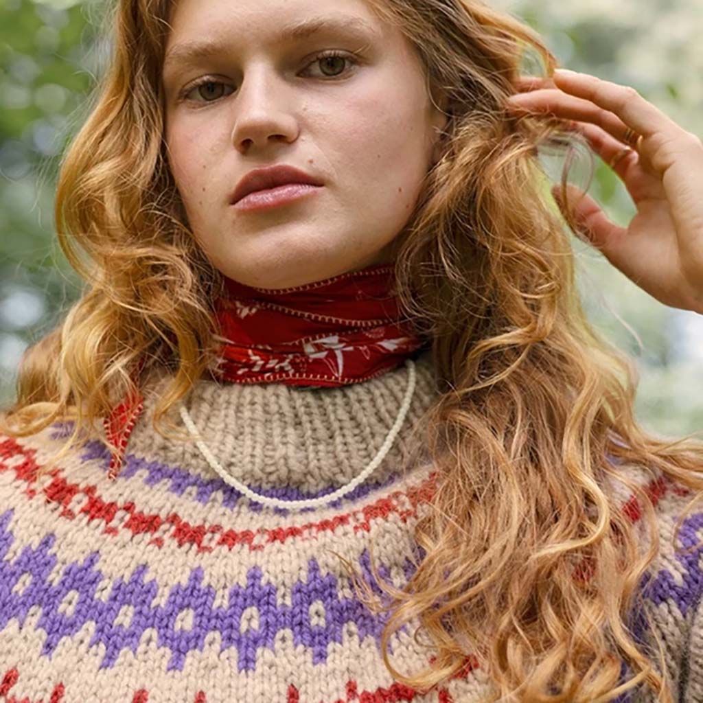 NEULEOHJE | POLAR-LIGHT LADIES SWEATER – 2410 NR. 7